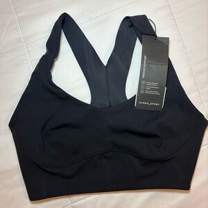 Brand new Oysho Sports Bra 🖤
